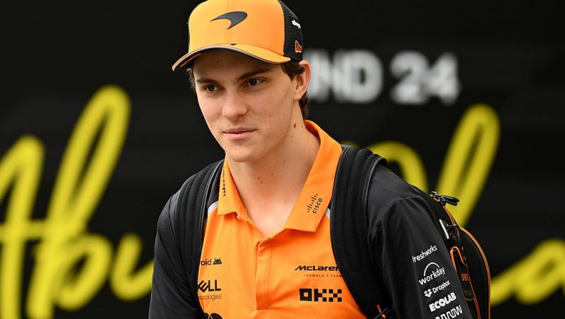 Vezi acum calificările din Formula 1™ pentru Marele Premiu din Abu Dhabi. Lupta pentru pole e LIVE în AntenaPLAY și pe Antena3CNN