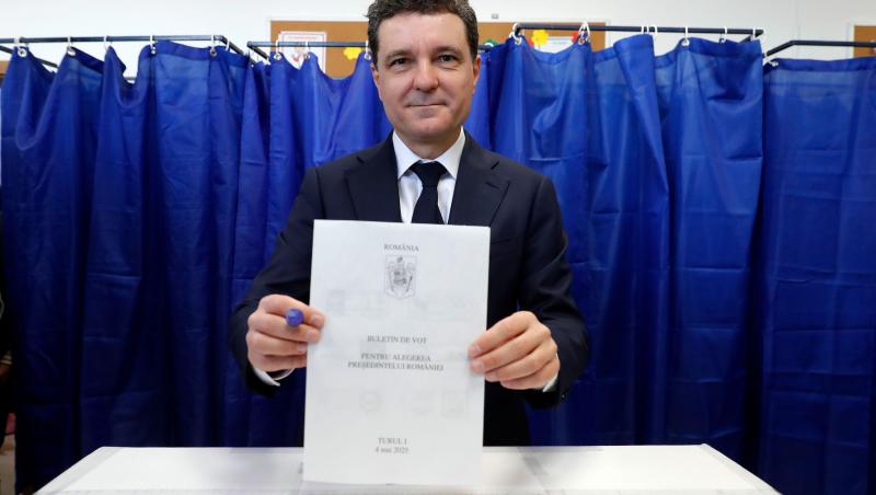 De ce Nicușor Dan și Mirabela Grădinaru nu au votat la aceeași secție. Răspunsul bizar dat de Președintele României