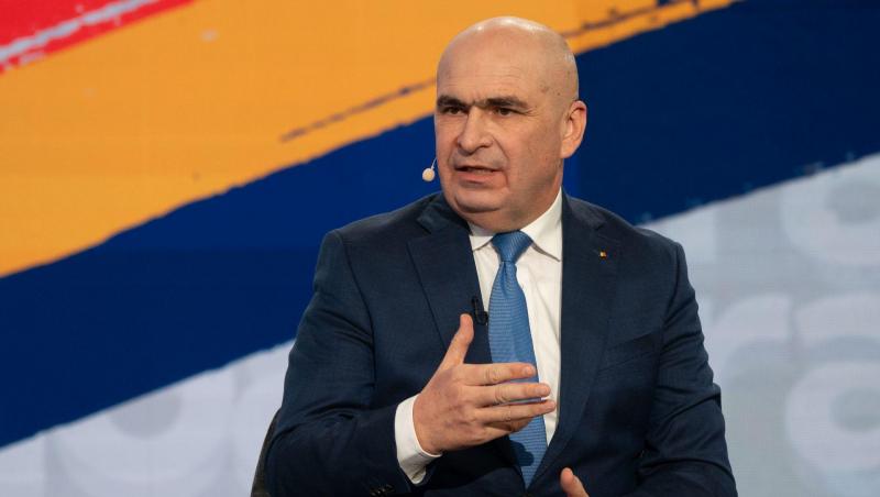 Ilie Bolojan, surprins „camuflat” la Târgul de carte. Cum a reacționat când un bărbat l-a apostrofat | VIDEO