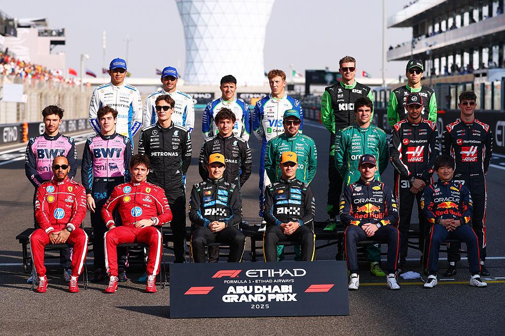 Vezi acum ultima cursă din sezonul 2025 din Formula 1™, Marele Premiu din Abu Dhabi.Spectacolul e LIVE pe Antena1 și în AntenaPLAY