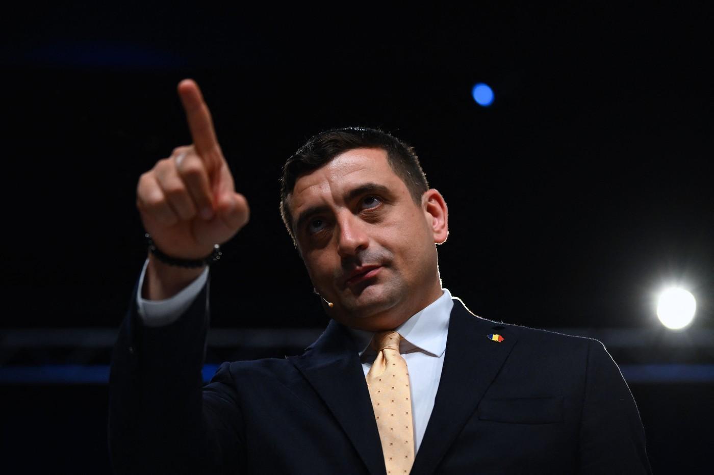 George Simion, imagine rară alături de mama lui, în ziua alegerilor pentru Primăria Capitalei. Ce mesaj a transmis liderul AUR