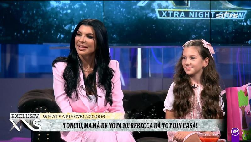 Andreea Tonciu și-a pregătit casa pentru Crăciun. Cum arată și câți brazi a împodobit anul acesta