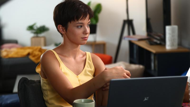 Karina Jianu,despre cine o inspiră și a susținut-o în actorie.Ce ”fură” de la colegii din Ana-Mi-ai fost scrisă în ADN | Exclusiv