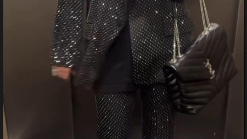 Delia și-a serbat ziua de naștere pe scenă. Tortul primit a făcut senzație. Cum a petrecut artista la 43 de ani