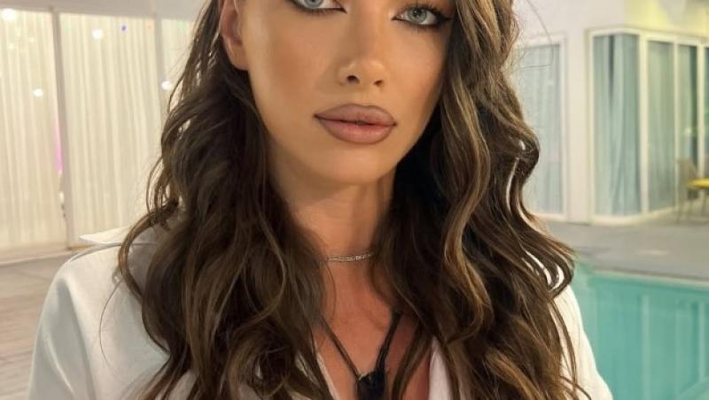 Cum arată acum Iustina Luchian de la Insula Iubirii sezonul 8 în costum de baie, la 4 luni după ce a născut