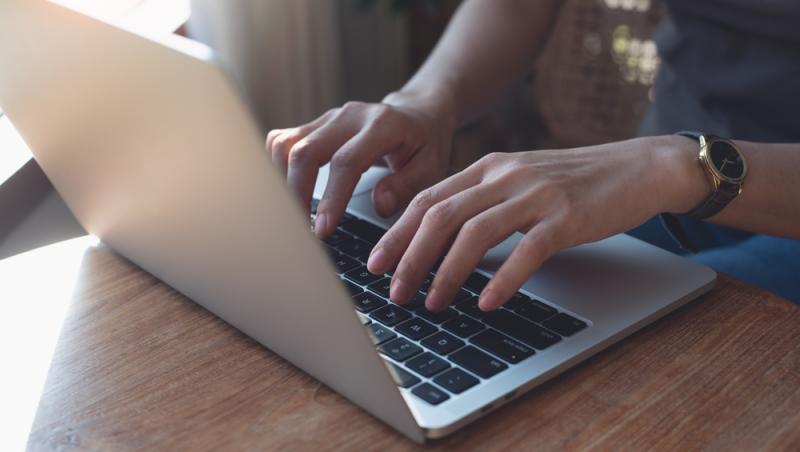 Care este jobul plătit cu aproape 4000 de euro net la Casa Națională de Asigurări de Sănătate. De ce renunță angajații la el