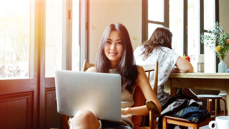 Care este jobul plătit cu aproape 4000 de euro net la Casa Națională de Asigurări de Sănătate. De ce renunță angajații la el