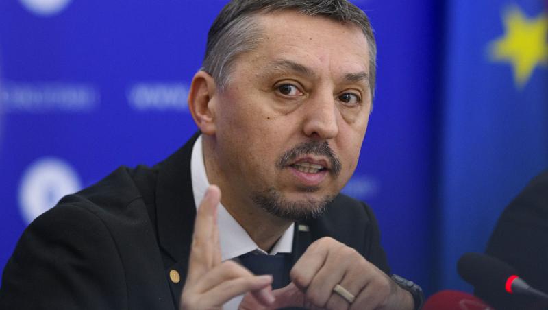 Ministrul Educației consideră că David Popovici trebuie „protejat”. De ce îi atrage atenția campionului olimpic