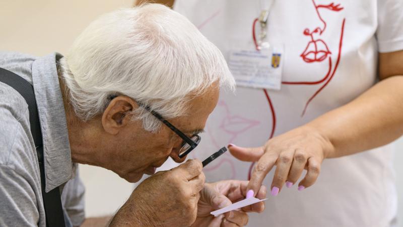 Cine sunt pensionarii care primesc mai puțin cu 300 de lei în plic. Ce se întâmplă cu pensiile