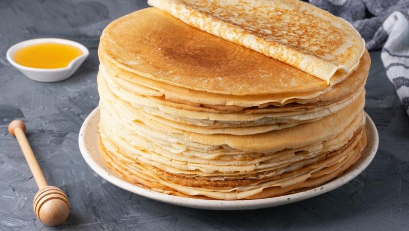 Ce este „clătita țigănească” și de ce este virală pe TikTok. Oamenii s-au luat la întrecere cu cele mai uriașe porții