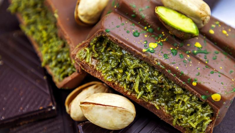 Ciocolata Dubai nu mai este în topul favoritelor. Ce delicatesă i-a luat locul. Are doar două ingrediente