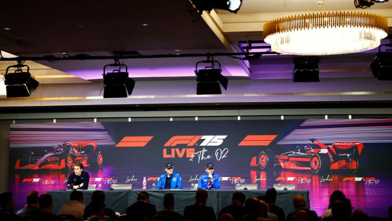 piloți la evenimentul de lansare a monoposturilor din 2025