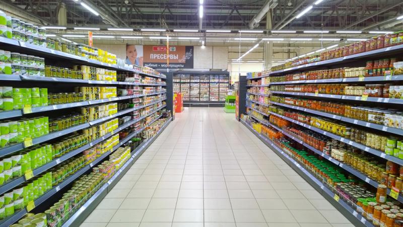 Magazine și fast-fooduri închise de ANPC în Mall Băneasa. Ce s-a găsit în centrul comercial