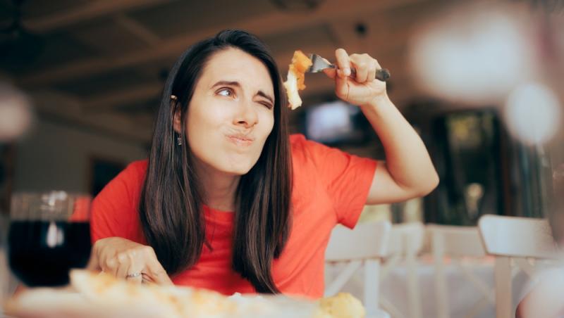 Magazine și fast-fooduri închise de ANPC în Mall Băneasa. Ce s-a găsit în centrul comercial