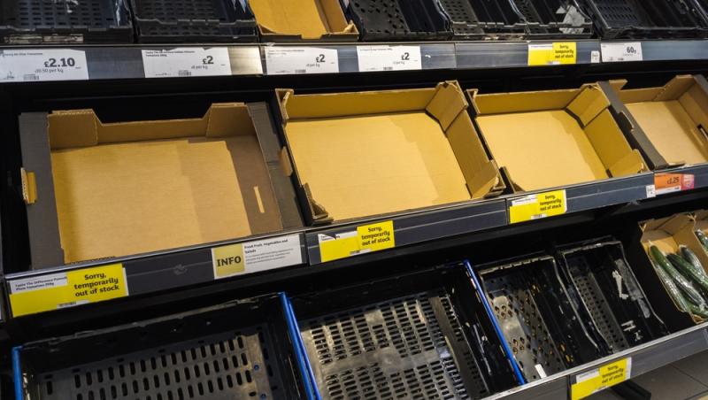 Magazine și fast-fooduri închise de ANPC în Mall Băneasa. Ce s-a găsit în centrul comercial