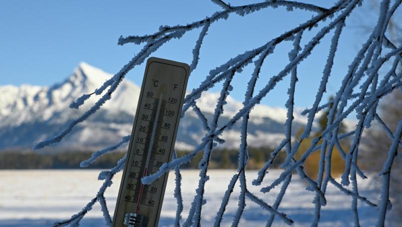 După codul galben de ninsori, vine gerul. Ce avertizează meteorologii pentru zilele următoare