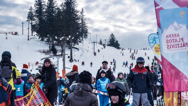 Ce buget trebuie să aibă părinții pentru taberele de schi ale copiilor. Cât costă cinci zile la Păltiniș