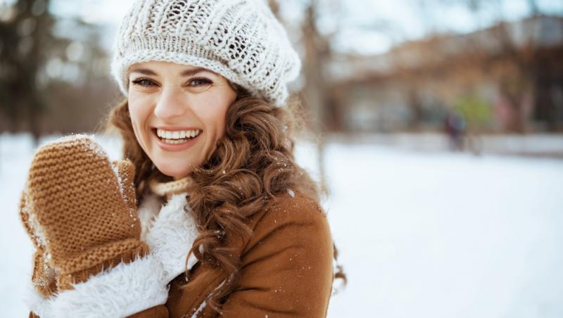 Mănușile, un risc pentru sănătatea ta. De ce nu este bine să le porți des iarna