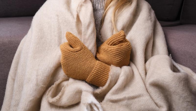 Mănușile, un risc pentru sănătatea ta. De ce nu este bine să le porți des iarna