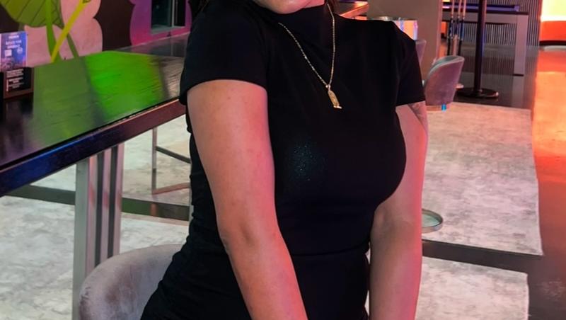 O femeie a crezut că durerile de piept sunt din cauza noului sutien de fitness. Medicii i-au dat un diagnostic crunt