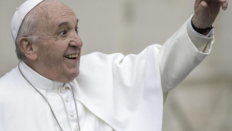 Starea de sănătate a Papei Francisc s-a îmbunătățit ușor! Suveranul și-a reluat o parte dintre activități