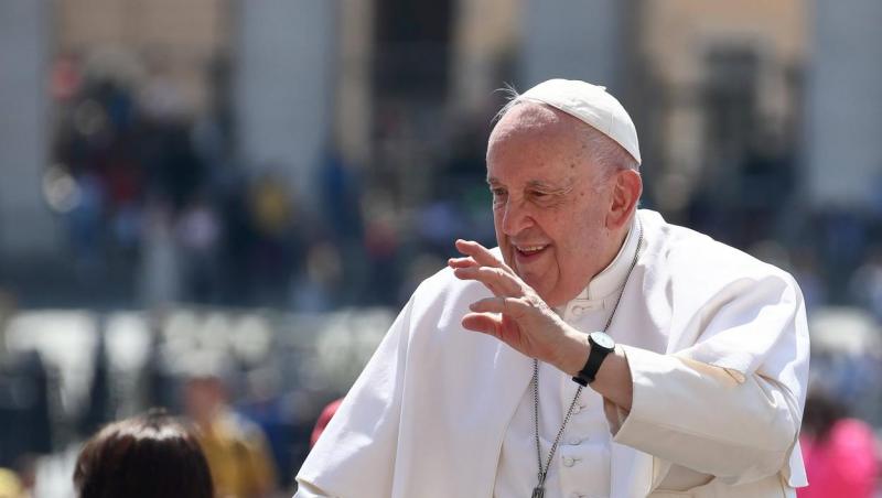 Starea de sănătate a Papei Francisc s-a îmbunătățit ușor! Suveranul și-a reluat o parte dintre activități