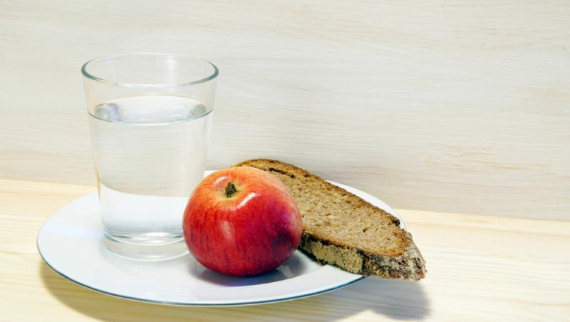 Care sunt alimentele permise pentru consum până la Lăsata Secului. Ce este Săptămâna Albă și de ce se ține înainte de post