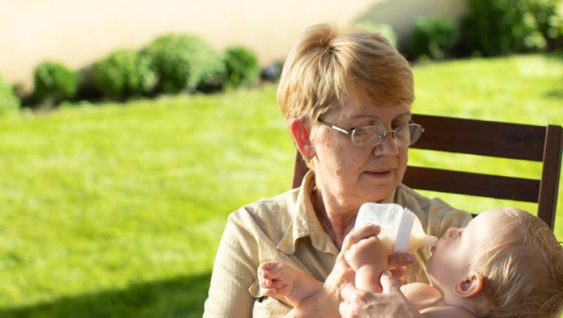 O femeie și-a spionat soacra în timp ce avea grijă de copil. Ce a descoperit aproape a dărâmat-o: „Rupem legăturile cu ea”