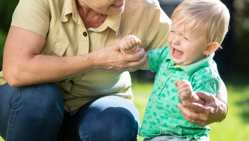 O femeie și-a spionat soacra în timp ce avea grijă de copil. Ce a descoperit aproape a dărâmat-o: „Rupem legăturile cu ea”