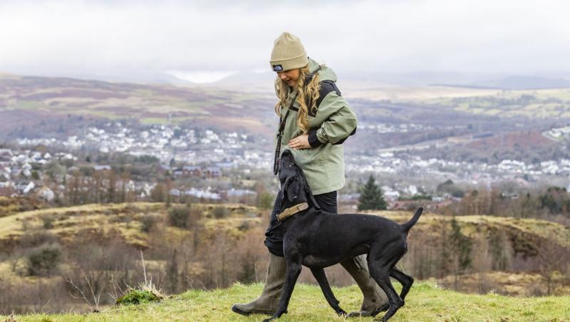 Medicii au fost nevoiți să-i amputeze coada unui câine din motive cu totul inedite. Ce este sindromul „happy tail”