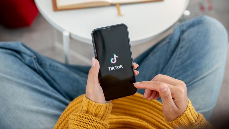 Băutura virală care ar topi kilogramele în plus este, de fapt, periculoasă. Ce atenționează specialiștii