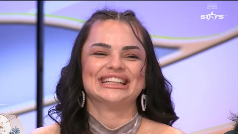 Mireasa, sezon 11. Mama Mihaelei a venit la Capricii. Fata a dat lămuriri despre o poză cu ea și un bărbat, care circulă în online