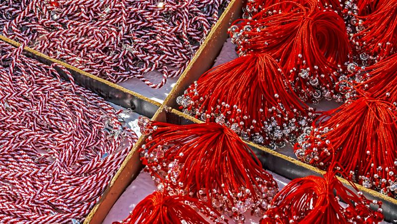 Mărțișorul devine un motiv de ceartă între părinți. Care este mesajul Ministerului Educației