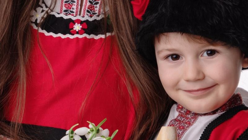 Mărțișorul devine un motiv de ceartă între părinți. Care este mesajul Ministerului Educației