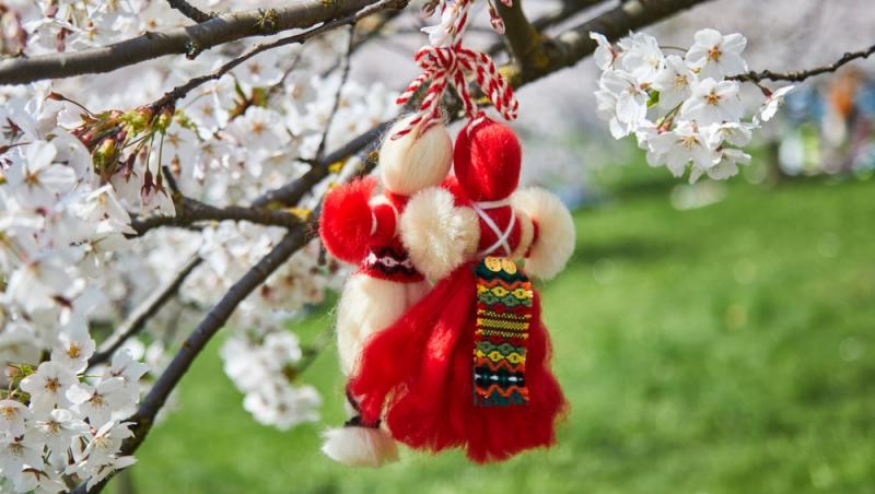 Mărțișorul devine un motiv de ceartă între părinți. Care este mesajul Ministerului Educației