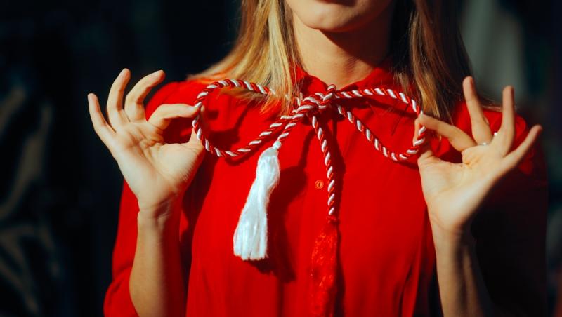 Mărțișorul devine un motiv de ceartă între părinți. Care este mesajul Ministerului Educației