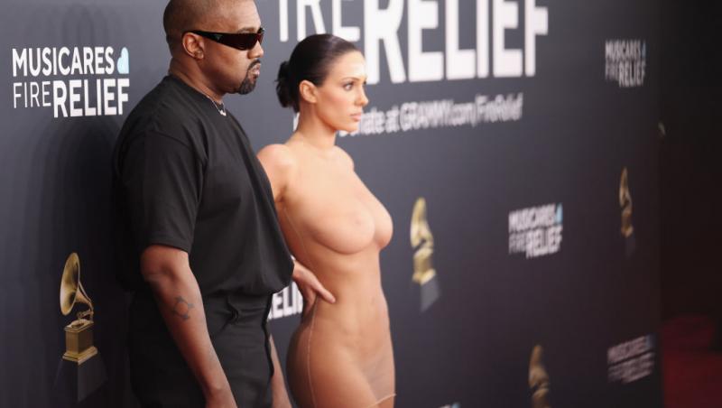 Bianca Censori, apariție scandaloasă pe covorul roșu. Cum s-a lăsat fotografiată soția lui Kanye West