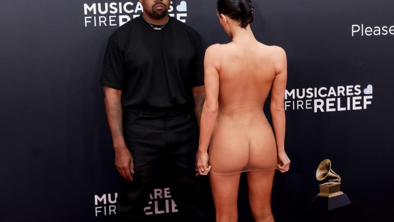Bianca Censori, apariție scandaloasă pe covorul roșu. Cum s-a lăsat fotografiată soția lui Kanye West