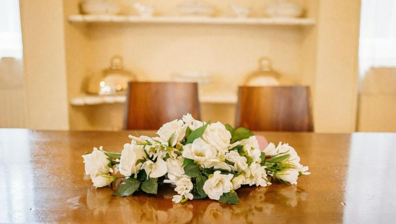 (P) Cum te poate sprijini o firmă de servicii funerare?