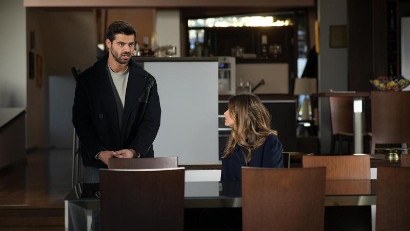 Cum arată părinții lui Ștefan Floroaica de la Asia Express. Actorul ține foarte mult la mama sa