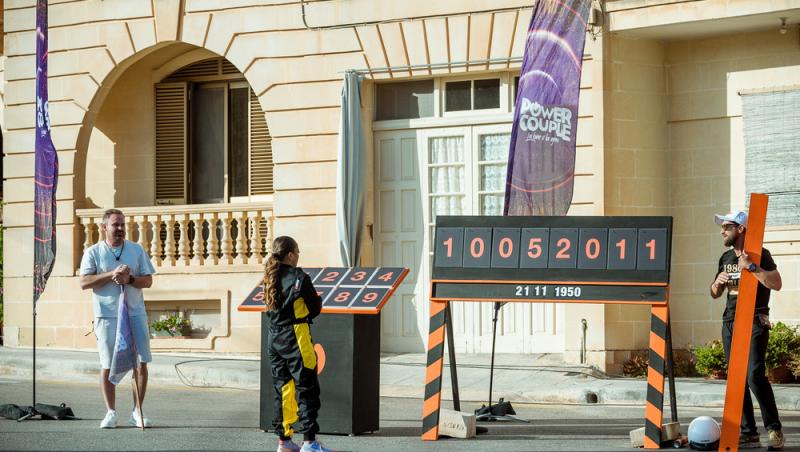 Power Couple România sezon 2, 4 februarie 2025. Ce cuplu e propus la eliminare. Cum s-au descurcat fetele la proba „Calc-o tată!”
