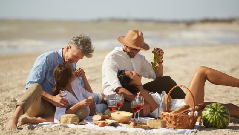 Ziua îndrăgostiților, profitabilă pentru escroci. Cum sunt păcăliți oamenii printr-o metodă simplă