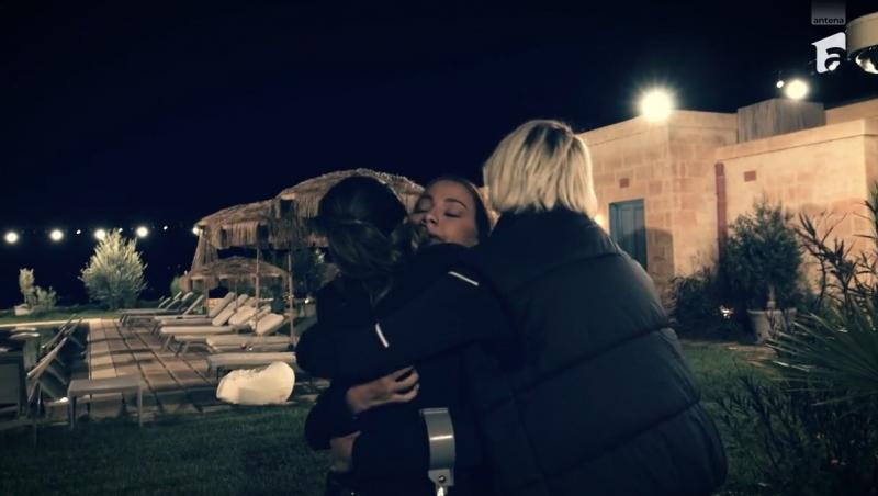 Cât de tare le lipsesc concurenților Power Couple telefoanele mobile. Magicianul Robert Tudor: „E ca la pușcărie aici..”