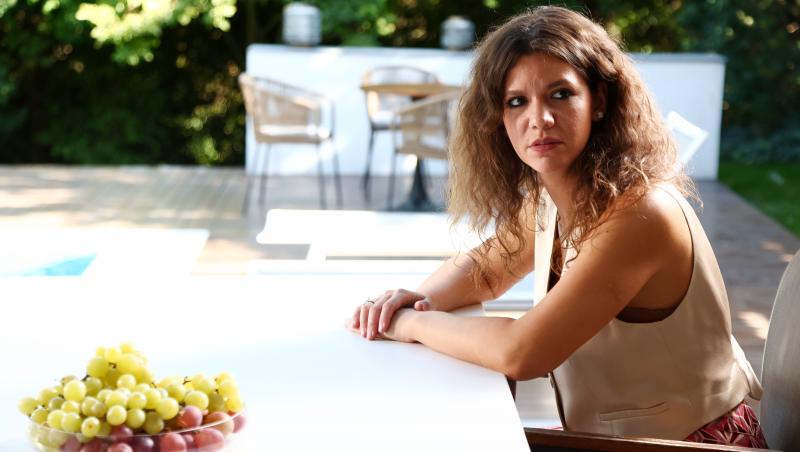 Ana, Mi-ai fost scrisă în ADN | Episodul 5 din 6 februarie 2025. Alexia află că Ana este sora ei. Cine i-a spus