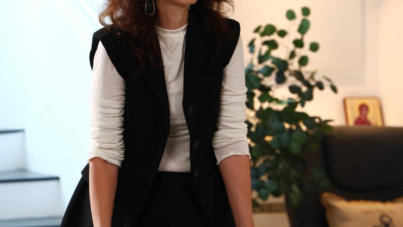 Ana, Mi-ai fost scrisă în ADN | Episodul 5 din 6 februarie 2025. Alexia află că Ana este sora ei. Cine i-a spus