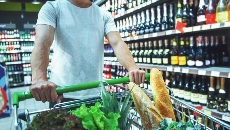 Ce este „vinerea dulce” și de ce crește tendința oamenilor de a cumpăra. Ce spun specialiștii despre obiceiurile de consum