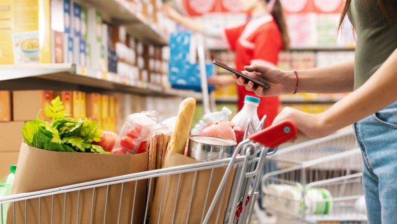 Ce este „vinerea dulce” și de ce crește tendința oamenilor de a cumpăra. Ce spun specialiștii despre obiceiurile de consum