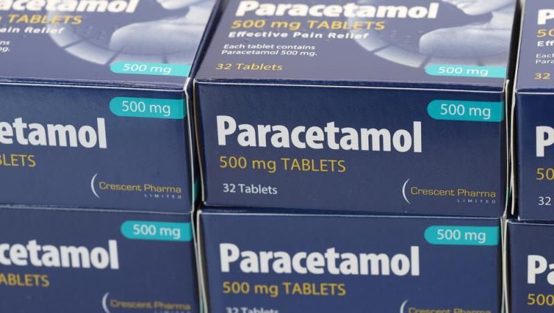 O nouă provocare de pe TikTok bagă elevii în spitale. Ce este „Paracetamol challenge”. Poate duce la deces