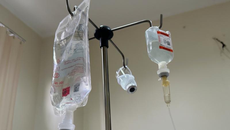 O nouă provocare de pe TikTok bagă elevii în spitale. Ce este „Paracetamol challenge”. Poate duce la deces