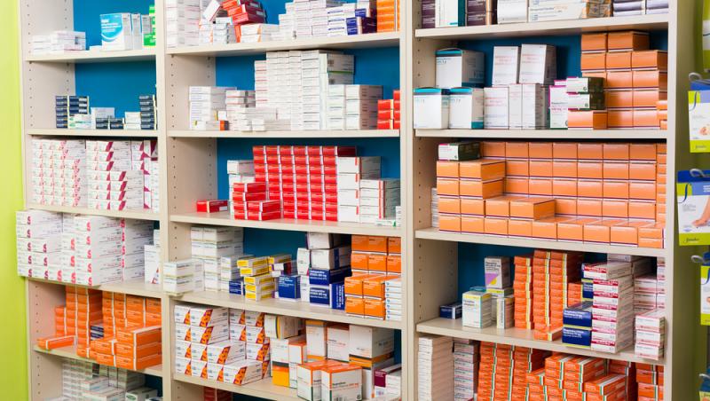 O nouă provocare de pe TikTok bagă elevii în spitale. Ce este „Paracetamol challenge”. Poate duce la deces